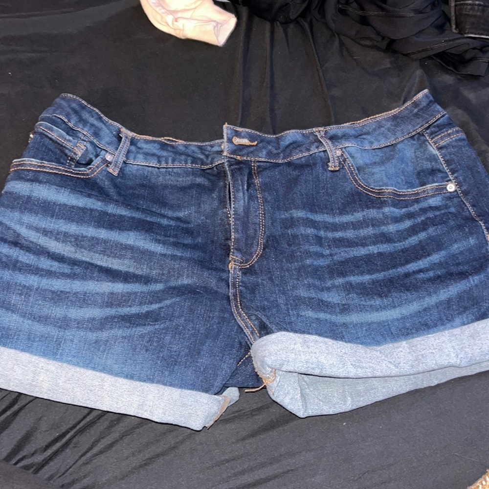 Time And Tru Mid-Rise Jean Shorts